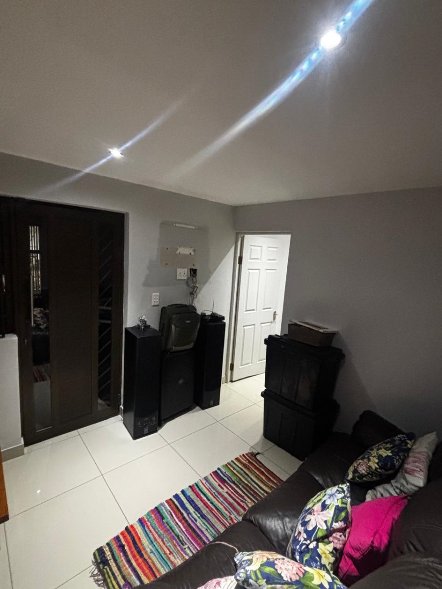 3 Bedroom Property for Sale in Strandfontein Village Western Cape